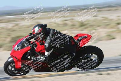 media/Oct-02-2025-Racers Edge (Thu) [[2c91cb6ab3]]/2-A Group/Session 2-Turn 9 Inside (1030am)/